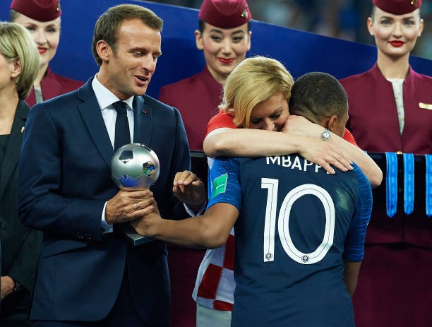 桑托斯的续 桑托斯的续